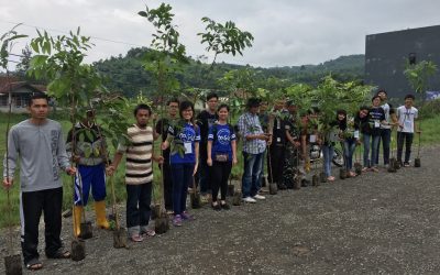 Kegiatan Bina Desa Himpunan Mahasiswa Teknik Kimia UNPAR: Kerja Bakti dan Penanaman Bibit Pohon Lindung