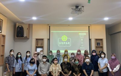 Pelatihan Modul Praktikum Kimia: Identifikasi Gugus Fungsi dan Pemisahan